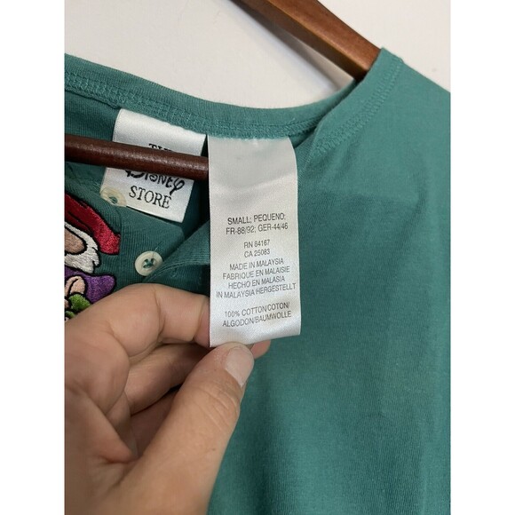 The Disney Store The Seven Dwarfs Team 1/4 Button Down Tee Unisex Small Flaw - Picture 5 of 9